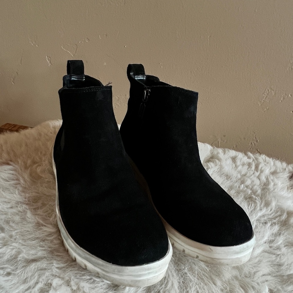 Blondo gently loved black “suede” 8.5M - Picture 6 of 8